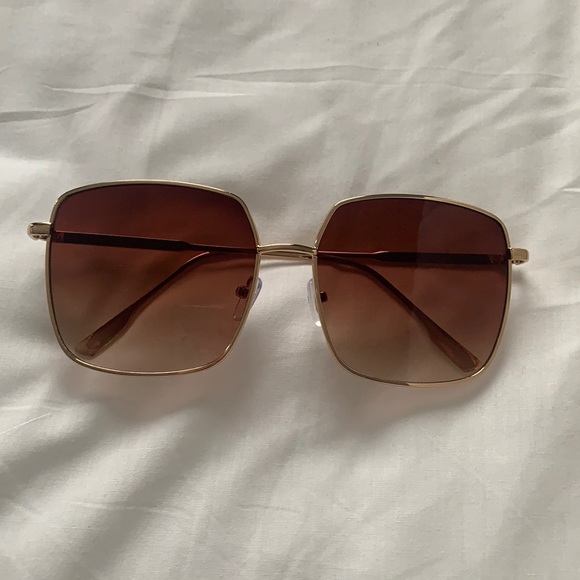 Retro oversized sunglasses - Picture 1 of 2